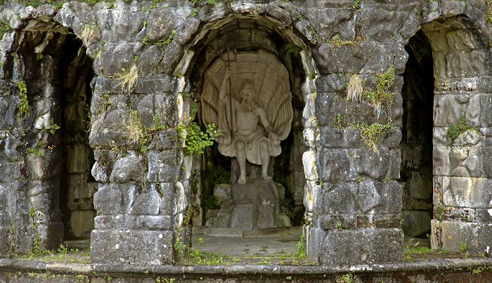 Bergpark Wilhelmshöhe: Neptunbrunnen mit der Statue des Meeresgottes Neptun Kassel