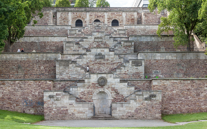 Karlsaue: Ehrenmal Kassel