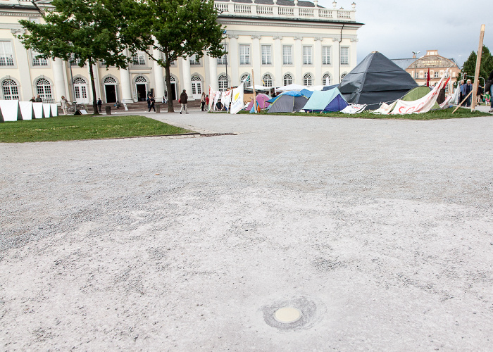 Friedrichsplatz: Der Vertikale Erdkilometer (von Walter De Maria) - documenta 6 Kassel