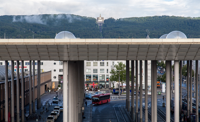 Blick aus dem InterCityHotel: Bahnhof Kassel-Wilhelmshöhe Bergpark Wilhelmshöhe Herkules