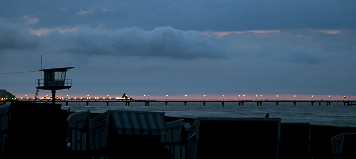 Ahlbeck Strand: Sonnenuntergang über der Seebrücke und der Ostsee