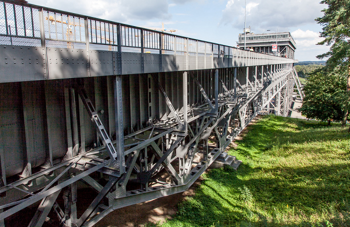 Niederfinow Schiffshebewerk: Kanalbrücke