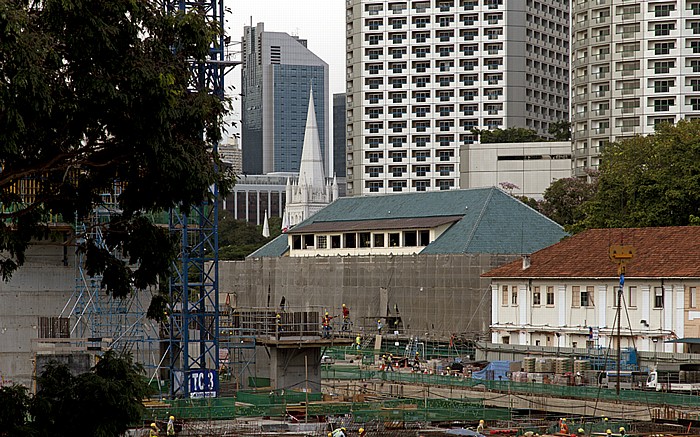 Singapur South Beach (im Bau) Raffles City St. Andrew's Kathedrale