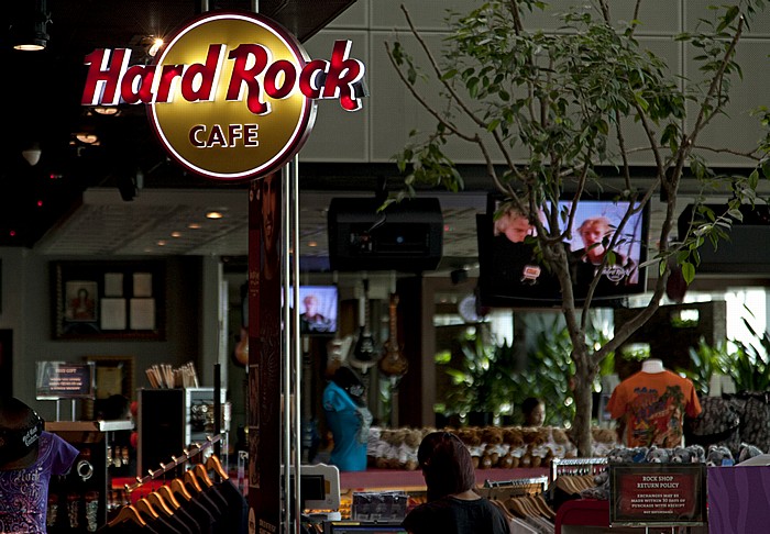 Singapur Singapore Changi International Airport: Terminal 3 - Hard Rock Cafe Changi Airport