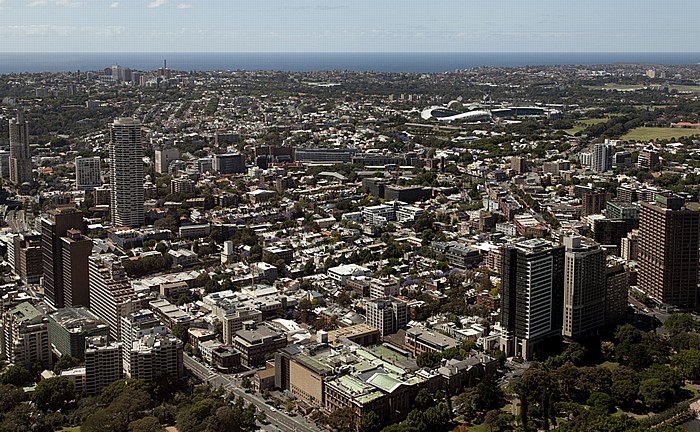 Blick vom Sydney Tower: Central Business District (CBD), Eastern Suburbs, Pazifischer Ozean Sydney