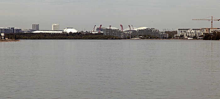 Port Jackson (Parramatta River): Homebush Bay mit dem Sydney Olympic Park ANZ Stadium The Dome