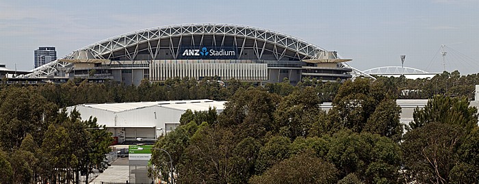 Blick vom Haslams Creek Marker: Sydney Olympic Park mit dem Olympiastadion (ANZ Stadium) Sydney