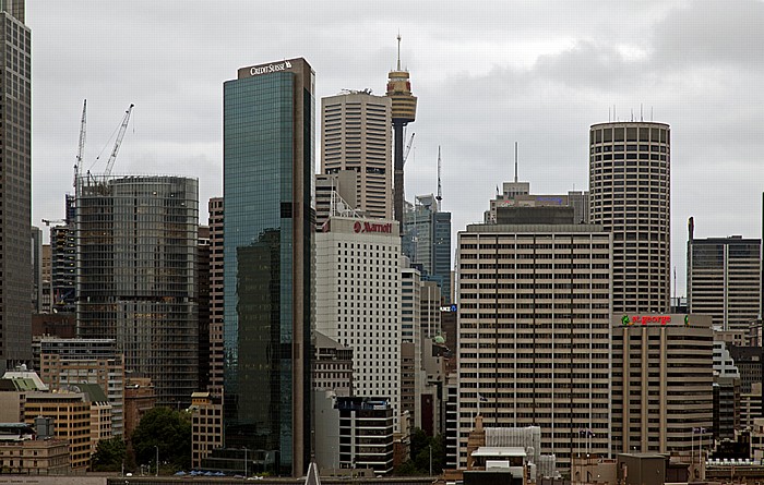 Blick von der Sydney Harbour Bridge: Central Business District (CBD) mit dem Sydney Tower
