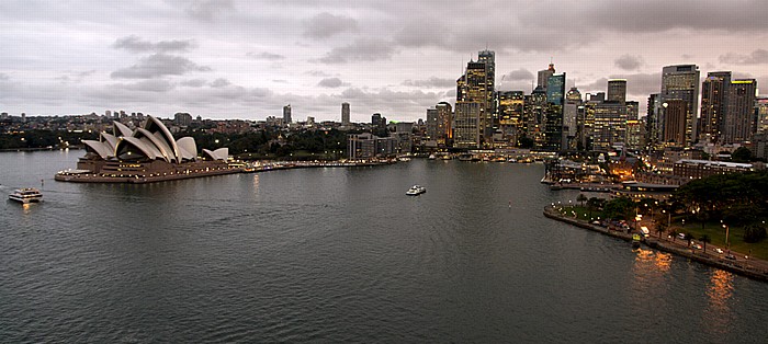 Blick von der Sydney Harbour Bridge Sydney