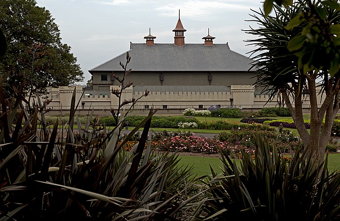 Royal Botanic Gardens: Sydney Conservatorium of Music (Greenway Building)