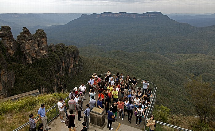Blue Mountains National Park: Echo Point Lookout, Jamison Valley, Mount Solitary Katoomba