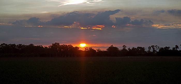 Queensland The Sunlander Cairns - Maryborough: Sonnenuntergang