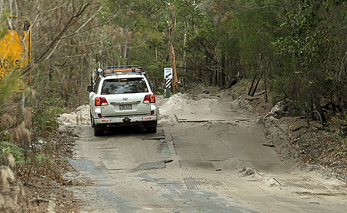 Cornwells Break Road: 1. Versuch - linke Straßenseite Fraser Island