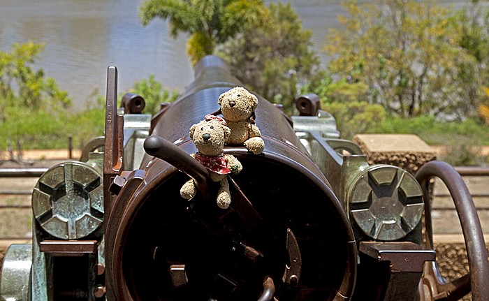 Maryborough Queens Park: Kanone - Teddine und Teddy Mary River