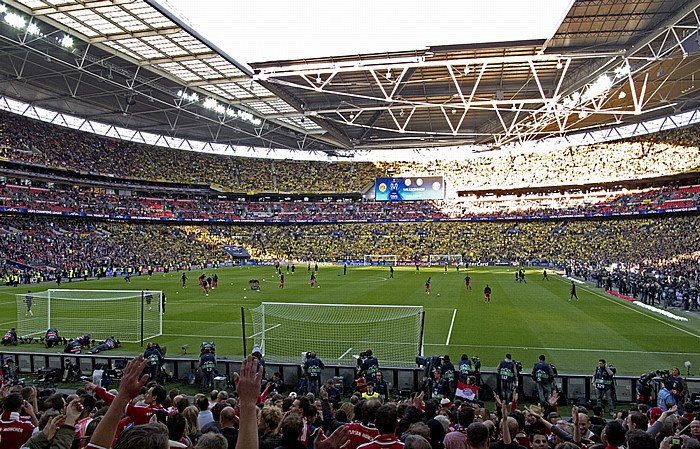 London Wembley-Stadion (Wembley Stadium): UEFA Champions League Finale FC Bayern München - Borussia Dortmund