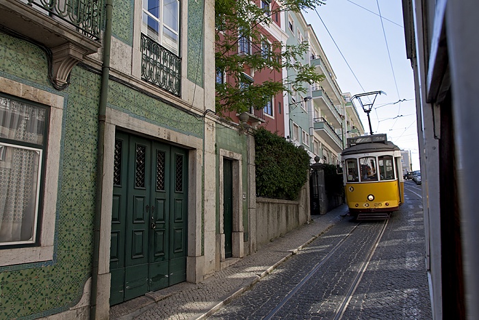 Eléctrico 25: Rua São Domingos à Lapa Lissabon