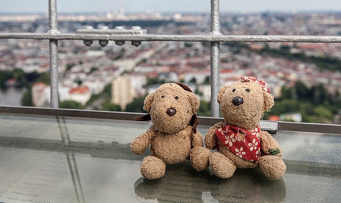 Berlin Funkturm: Teddy und Teddine