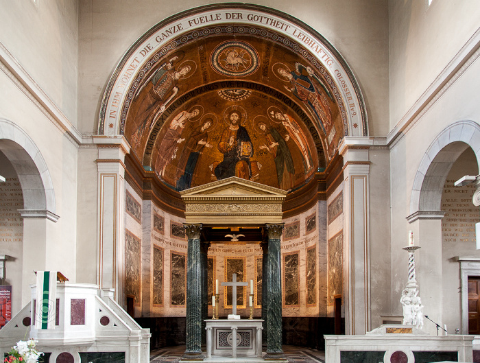 Potsdam Park Sanssouci: Friedenskirche - Altar und Apsis