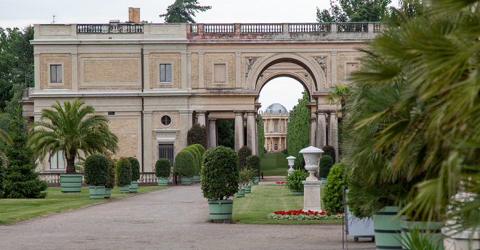 Park Sanssouci: Orangerieschloss (Neue Orangerie) - Obere Terrassenebene Potsdam