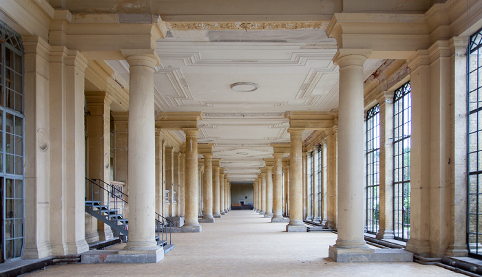 Park Sanssouci: Orangerieschloss (Neue Orangerie) - Östliche Pflanzenhalle Potsdam