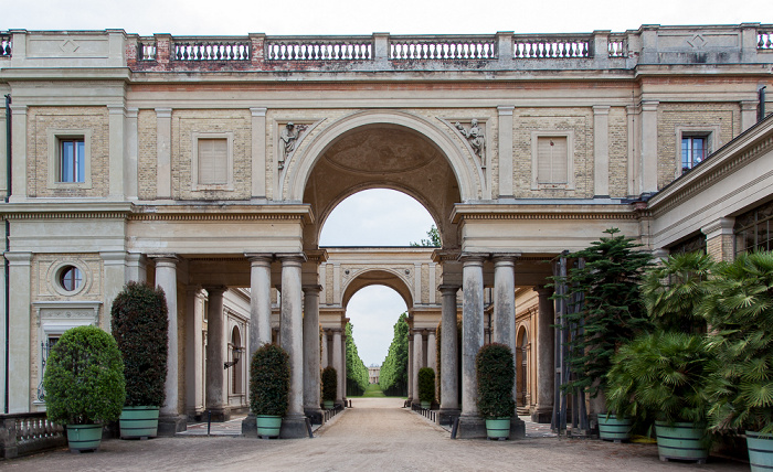 Park Sanssouci: Orangerieschloss (Neue Orangerie) Potsdam