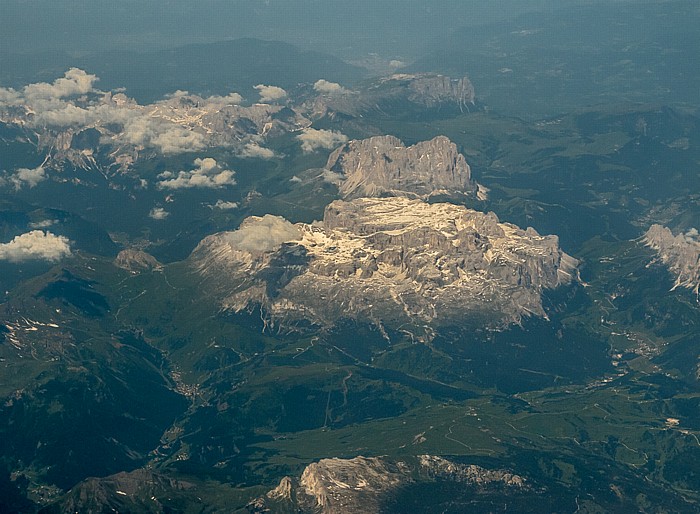 Venetien - Provincia di Belluno: Dolomiten Luftbild aerial photo