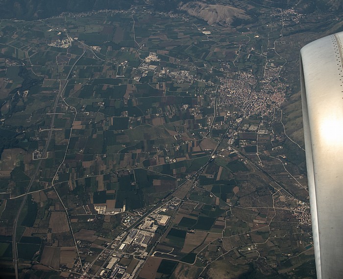 Molise - Provincia di Isernia: Venafro Luftbild aerial photo