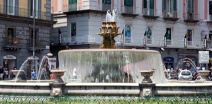 Neapel Centro Storico: Piazza Trieste e Trento - Fontana del Carciofo