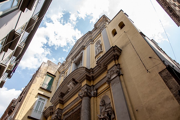 Neapel Centro Storico: Via San Biagio dei Librai - Chiesa dei Santi Filippo e Giacomo