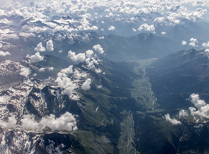 Tirol (Osttirol) - Virgental mit der Isel Luftbild aerial photo