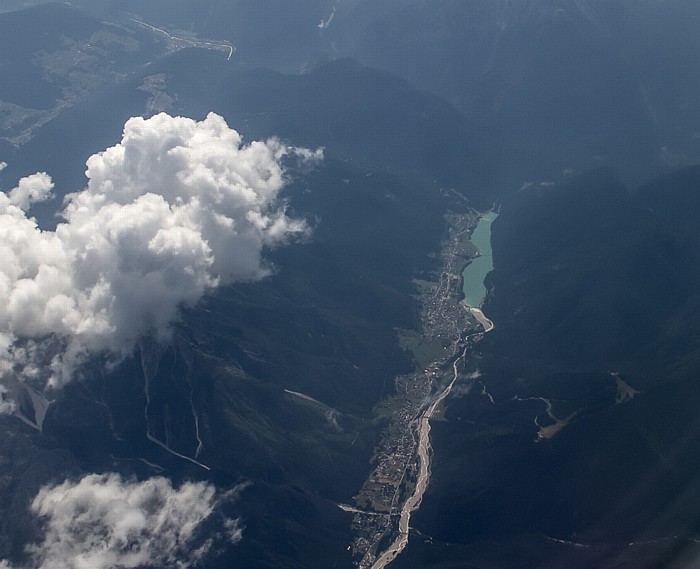 Venetien - Provincia di Belluno: Val d'Ansiei mit dem Lago di Auronzo (Lago di Santa Caterina) und Auronzo di Cadore Provincia di Belluno