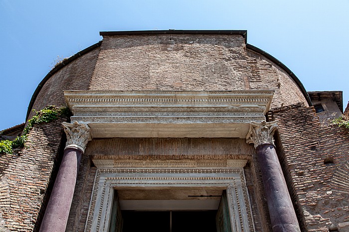Forum Romanum: Tempel des Romulus Rom