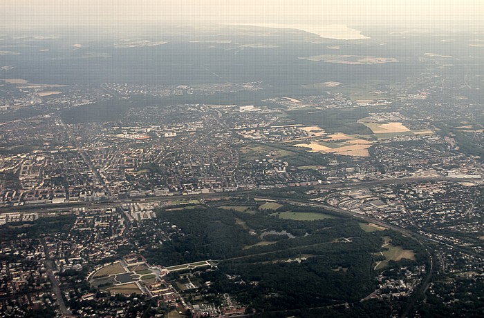 Neuhausen-Nymphenburg (unten), Laim (Bildmitte links), Pasing-Obermenzing (rechts) München