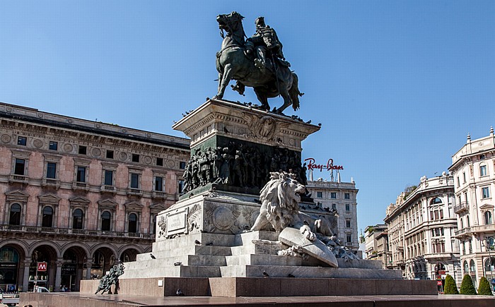 Piazza del Duomo: Reiterstatue Vittorio Emanuele II Mailand