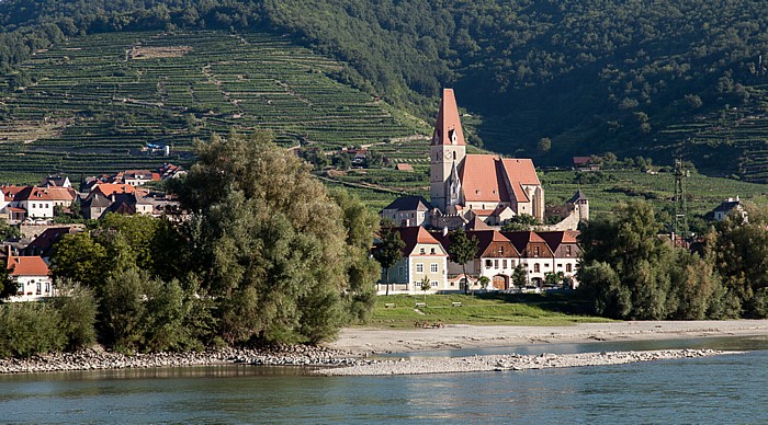 Wachau: Donau, Wehrkirche Mariae Himmelfahrt Weißenkirchen in der Wachau