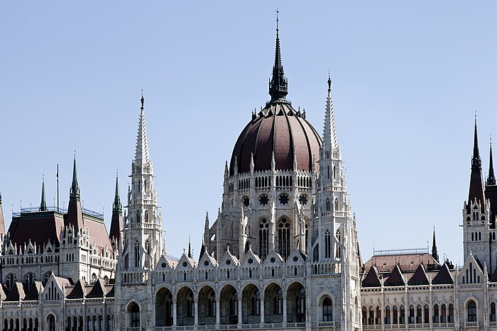 Budapest Pest: Parlamentsgebäude
