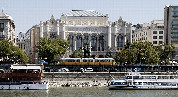 Pest: Pesti Vigadó (Konzerthalle) Budapest