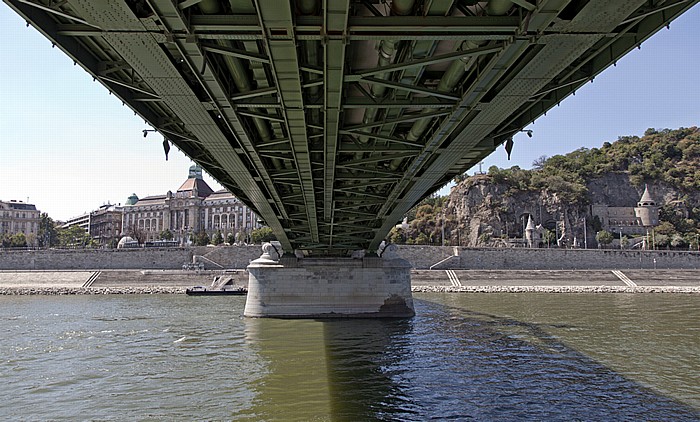 Donau, Freiheitsbrücke (Szabadság híd), Buda Budapest