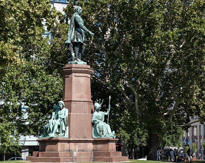 Pest: István-Széchenyi-Platz (Széchenyi István tér, Roosevelt tér) Budapest