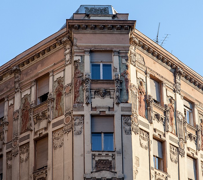 Budapest Pest: Kossuth Lajos utca / Magyar utca