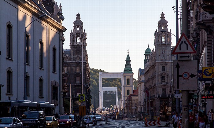 Budapest Pest: Kossuth Lajos utca, Szabadsajtó útca, Elisabethbrücke (Erzsébet híd)