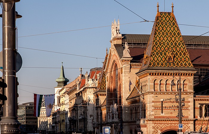 Budapest Pest: Große Markthalle (Nagy Vásárcsarnok), Vámház körút Kálvin téri református templom