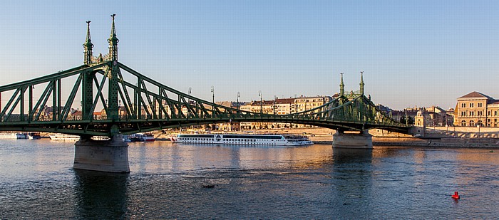 Budapest Donau, Freiheitsbrücke (Szabadság híd), Pest
