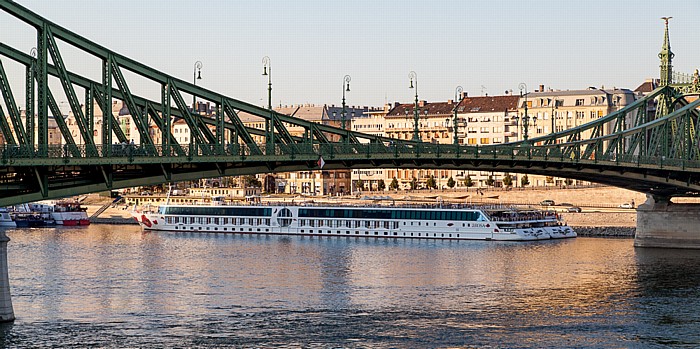 Donau, Freiheitsbrücke (Szabadság híd), Pest Budapest