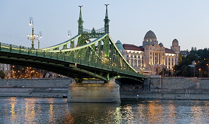 Budapest Donau, Freiheitsbrücke (Szabadság híd), Buda Hotel Gellért