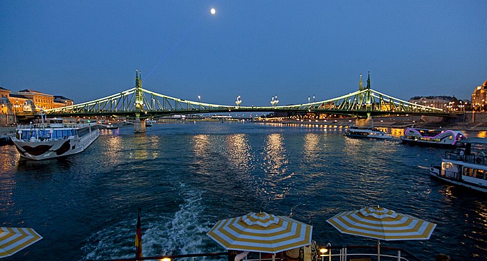 Donau, Freiheitsbrücke (Szabadság híd) Budapest