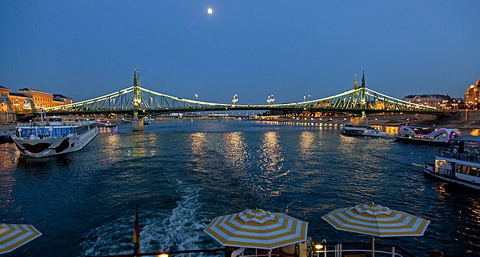 Budapest Donau, Freiheitsbrücke (Szabadság híd) Buda Pest