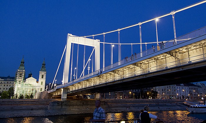 Budapest Donau, Elisabethbrücke (Erzsébet híd), Pest Innerstädtische Pfarrkirche