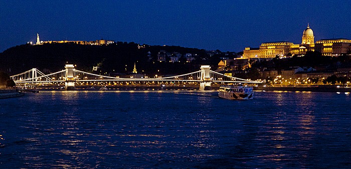 Budapest Donau, Buda Burgberg Burgpalast Elisabethbrücke Freiheitsstatue Gellértberg Kettenbrücke