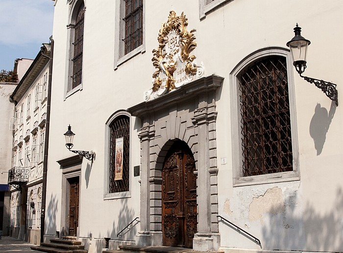 Bratislava Altstadt (Staré Mesto): Frantiskánske námestie - Heiligster-Erlöser-Kirche (Kostol Najsvätejsieho Spasitela)